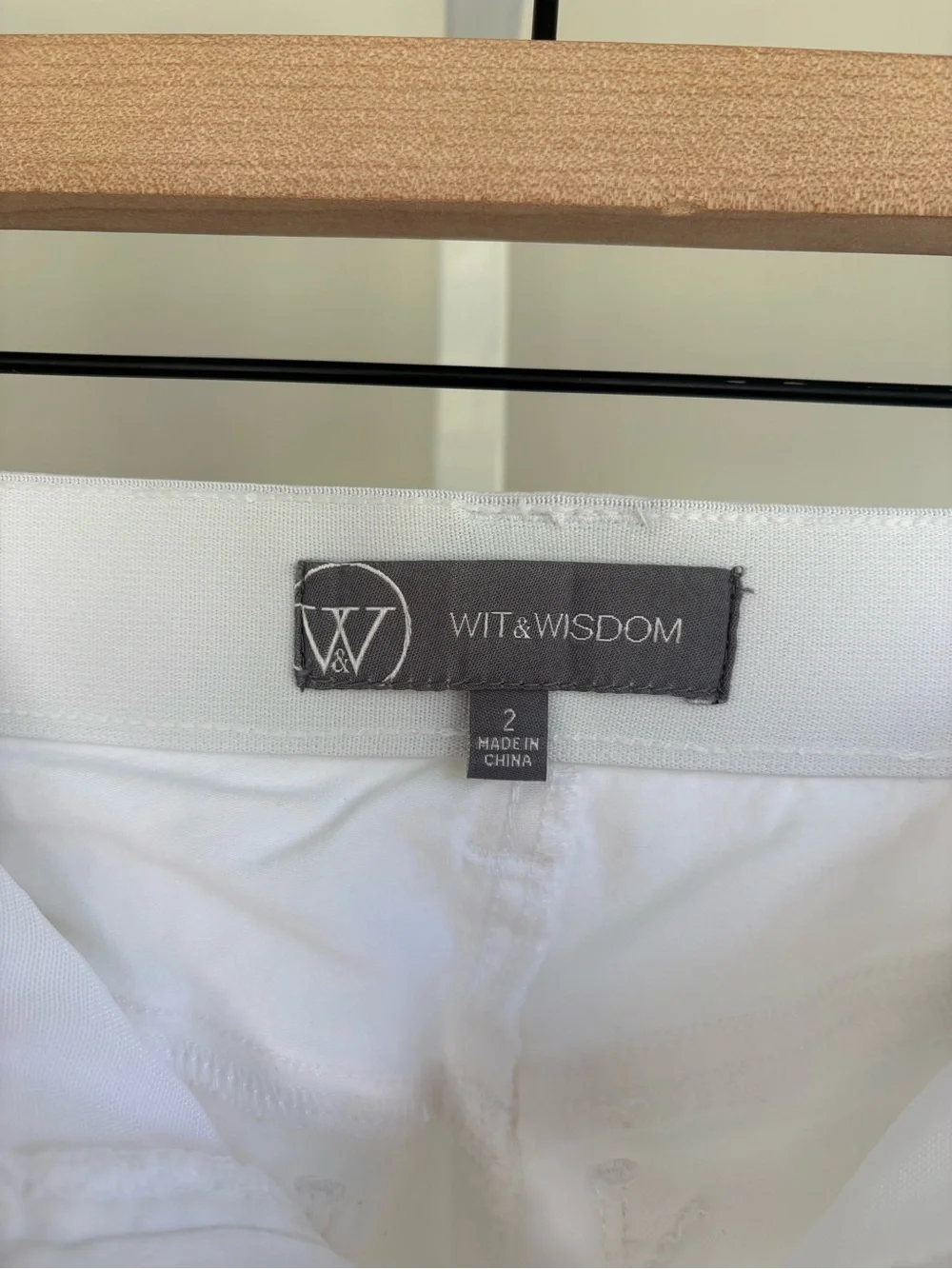 Wit & Wisdom Absolution High Rise Straight Leg Jeans White Size 2 NWT